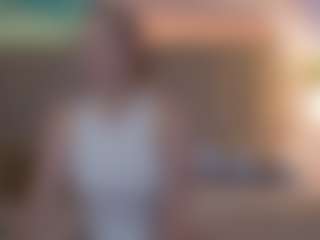 AuroraMore's Live Sex Cam Show