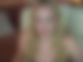 Live cam show with AuroraMore - Tittyfuck on Cam Slut