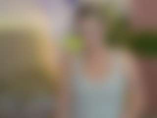 Live cam show with AuroraMore - Blowjob on livesuperchat.net