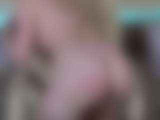Live cam show with AuroraMore - Vr Sex on Gym Cam Girls