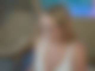 AuroraMore's Live Sex Cam Show