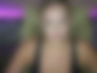Live cam show with AuroraMore - Blue Eyes on Mixed Magazine Live