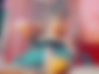 Live cam show with Bianca dream - Smoking on Camsoda