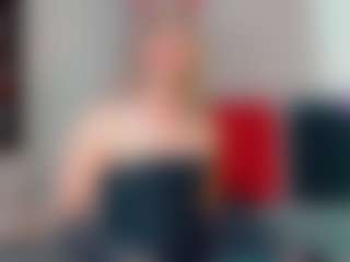 Live cam show with Bianca dream - Drinking on SmokeAndPoke