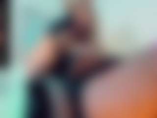 Live cam show with Bianca dream - Anal Toys on Milfs Live