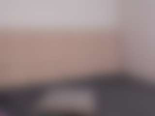Live cam show with Eva - Normal on CamClone
