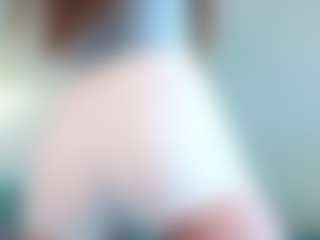 Live cam show with Eva - Smoking on Hubzter Live