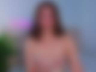 Live cam show with Eva - Full Nudity on slutload
