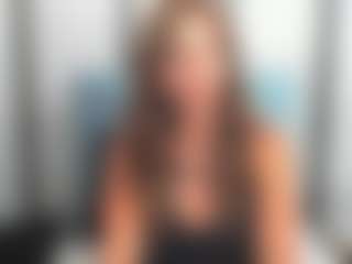 Live cam show with ClarissaQueen - Body Massage on Free Soda