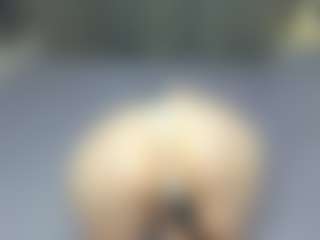 Live cam show with IsauraBrassil - Cute on livesuperchat.net