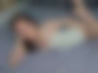Live cam show with IsauraBrassil - White Blonde Hair on SmokeAndPoke | united states