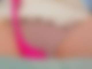 Live cam show with IsauraBrassil - Bikini on Cam Slut