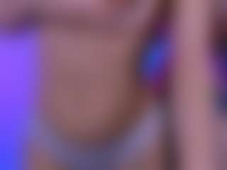 Spettacolo in cam dal vivo con lyra-desire - Striptease su Camsoda