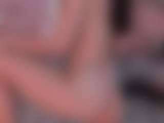 Live cam show with maywestt - Brown Hair Petite on hotwifechat.live