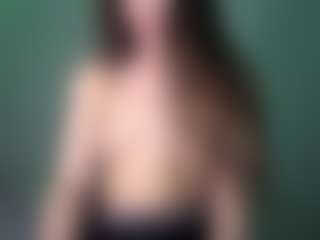 Live cam show with nessyhereismessy - Genital Piercings on AdultVida.com