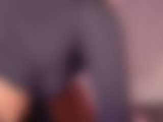Live cam show with Alyssa Ray ♥ ♥ - Tiny Tits on AdultVida.com