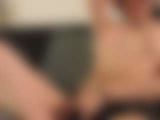 Agnes's Live Sex Cam Show