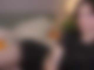Live cam show with Emma - Gray Eyes on StripNow