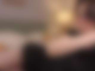Live cam show with Emma - Public on Camsoda