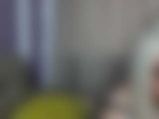 Live cam show with EveliaHeerdt - Gray Eyes on Gym Cam Girls