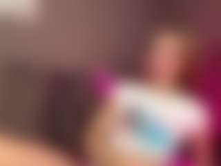 Live cam show with KaelithHale - Glasses on CamwithHer