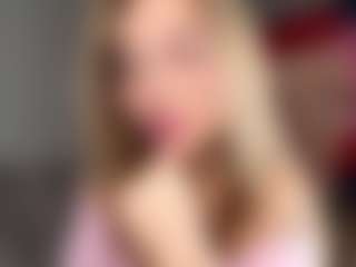 Live cam show with KaelithHale - Glasses on Camsoda