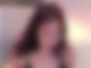 kiara-layla's Live Sex Cam Show