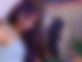 Live cam show with kiara-layla - Brown Hair on Cam Slut