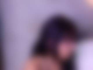 Live cam show with kiara-layla - Nipple Piercings on StripNow