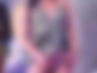 kiara-layla's Live Sex Cam Show