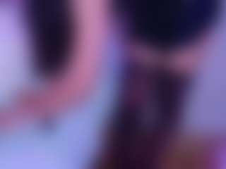 kiara-layla's Live Sex Cam Show