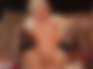 kriswhisper's Live Sex Cam Show