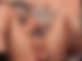 Live cam show with kriswhisper - Blue Eyes on Soda Cam