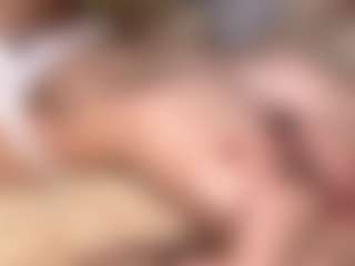 Live cam show with LioraSage - Brown Hair on luckytryst.com