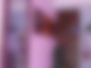 Live cam show with Lucy-Greey - Petite on AdultVida.com