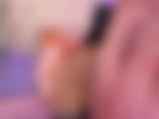 luna-issy's Live Sex Cam Show