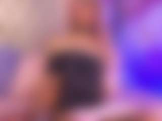 luna-issy's Live Sex Cam Show