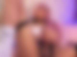 luna-issy's Live Sex Cam Show