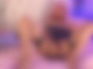 luna-issy's Live Sex Cam Show