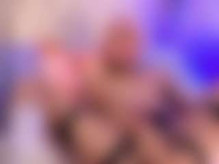 luna-issy's Live Sex Cam Show
