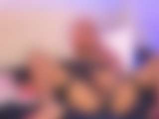 luna-issy's Live Sex Cam Show