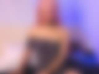luna-issy's Live Sex Cam Show
