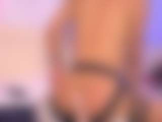 luna-issy's Live Sex Cam Show