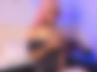 luna-issy's Live Sex Cam Show