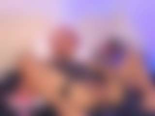 luna-issy's Live Sex Cam Show