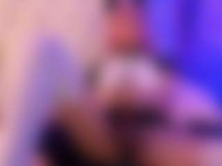 luna-issy's Live Sex Cam Show