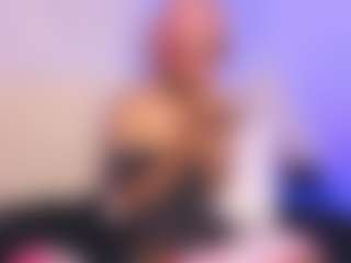 luna-issy's Live Sex Cam Show