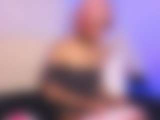 luna-issy's Live Sex Cam Show