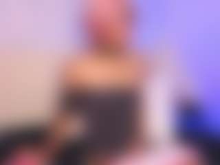 luna-issy's Live Sex Cam Show