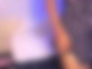luna-issy's Live Sex Cam Show
